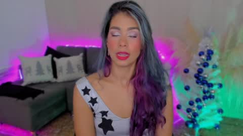 Snapshot of lexy_fox2 chatting on December 3, 2024, 6:04 am Lexy online show from December 3, 2024, 6:04 am