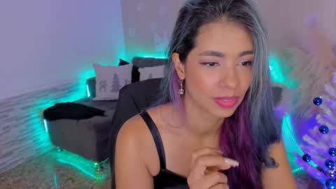 Snapshot of lexy_fox2 chatting on December 6, 2024, 3:52 am Lexy online show from December 6, 2024, 3:52 am