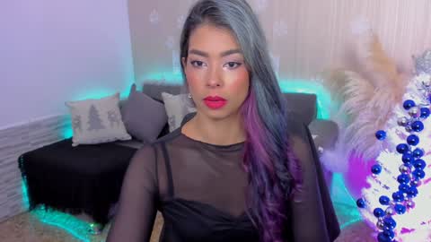 Snapshot of lexy_fox2 chatting on December 15, 2024, 6:18 am Lexy online show from December 15, 2024, 6:18 am