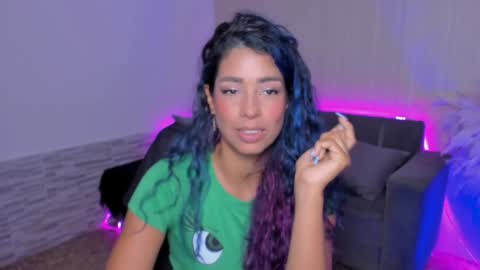 Snapshot of lexy_fox2 chatting on January 18, 2025, 2:25 am Lexy online show from January 18, 2025, 2:25 am