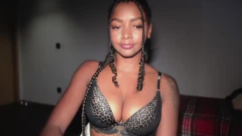 LEXY - Independent account online show from June 25, 2026, 7:18 pm