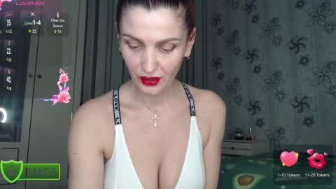 Snapshot of lexyandpoul chatting on February 7, 2026, 10:24 pm maksiANDjaney online show from February 7, 2026, 10:24 pm