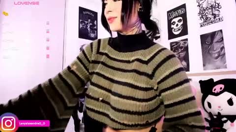 Snapshot of lexyjoyce chatting on April 15, 2026, 9:04 pm LexyJoyce online show from April 15, 2026, 9:04 pm