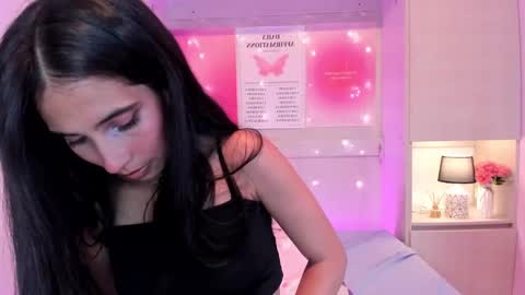 Snapshot of lexyquinn_ chatting on September 28, 2025, 4:18 am L I A  online show from September 28, 2025, 4:18 am