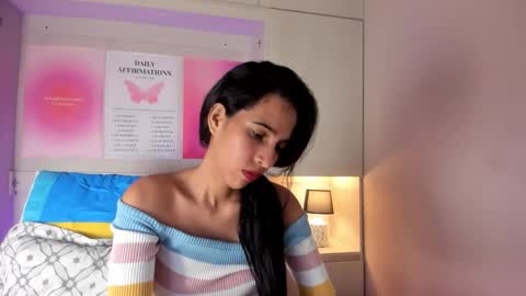 L I A  online show from November 21, 2025, 4:22 am