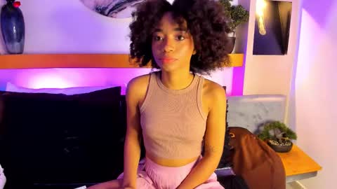 lexyskye online show from November 7, 2025, 12:49 pm