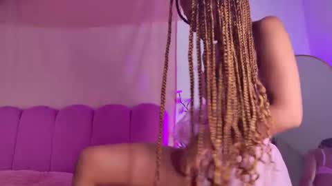 lexyskye online show from June 24, 2026, 12:59 pm