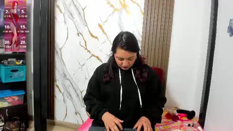 lexyy24_ online show from July 3, 2026, 9:27 am