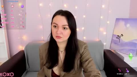 Leya online show from September 15, 2025, 2:33 am