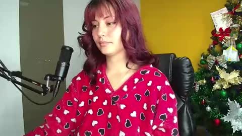 Leydy  online show from November 20, 2025, 11:37 pm