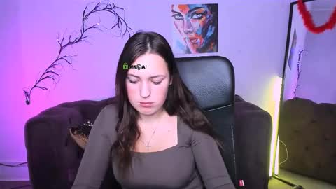 Leyla online show from December 19, 2025, 7:04 am