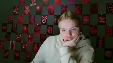 Leyla online show from September 27, 2025, 6:18 am