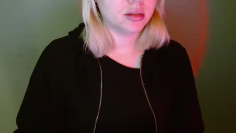 Leyla online show from February 3, 2026, 7:57 am