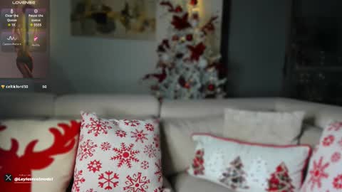 INSTA leylasteel model         online show from December 15, 2025, 11:09 pm