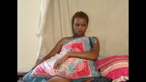 leylacuty13 online show from April 21, 2026, 7:47 am