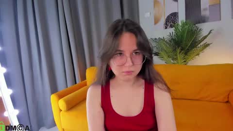 leylamirage online show from May 3, 2026, 12:22 pm
