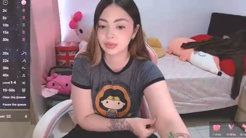 Leyla  online show from June 25, 2026, 5:17 pm