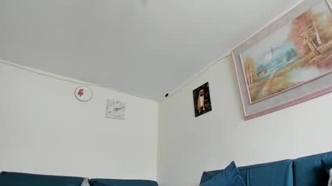 Snapshot of leynamadrigal chatting on September 30, 2025, 2:11 pm Leyna online show from September 30, 2025, 2:11 pm