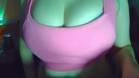 Leysun7 online show from February 19, 2026, 4:19 am