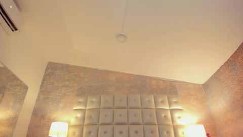 Snapshot of lezy_ chatting on March 4, 2026, 7:53 pm LEZY online show from March 4, 2026, 7:53 pm