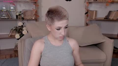 Lisa online show from October 18, 2025, 2:14 am