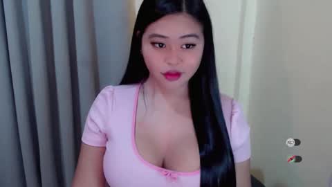 Snapshot of lhara_cumming chatting on October 25, 2025, 11:10 pm LHARA online show from October 25, 2025, 11:10 pm