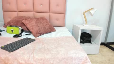 lhiamfitt online show from November 9, 2025, 5:17 am