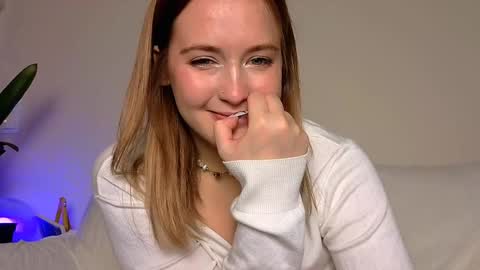 li_ni_ online show from January 27, 2025, 6:09 am