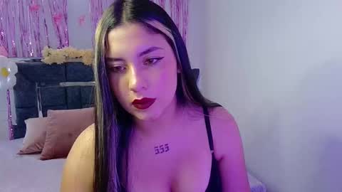 Lia  online show from September 13, 2025, 6:29 pm