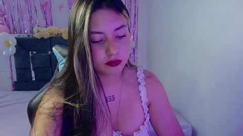 Snapshot of lia_14_ chatting on September 24, 2025, 6:33 pm Lia online show from September 24, 2025, 6:33 pm
