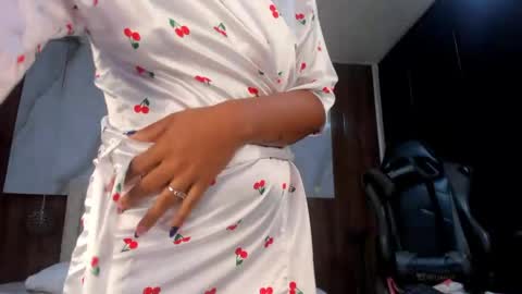 lia_16_ online show from April 25, 2026, 1:41 pm