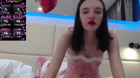 Lia online show from February 14, 2025, 2:54 pm