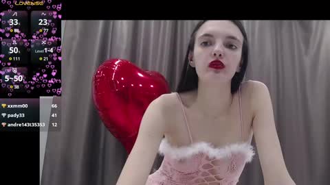 Lia online show from February 15, 2025, 8:11 am