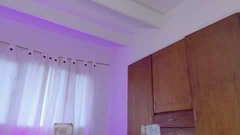 lia__summer online show from June 24, 2026, 3:22 pm