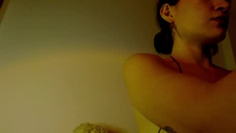 liliana online show from March 28, 2026, 6:02 am