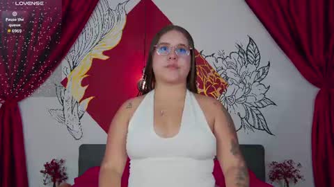 Lia Avalon online show from July 1, 2026, 11:45 am