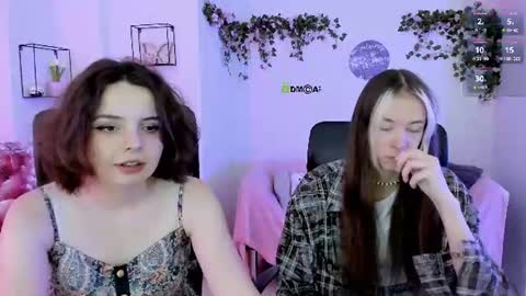 Snapshot of lia_dream_ chatting on June 27, 2026, 8:19 am lia_dream_ online show from June 27, 2026, 8:19 am