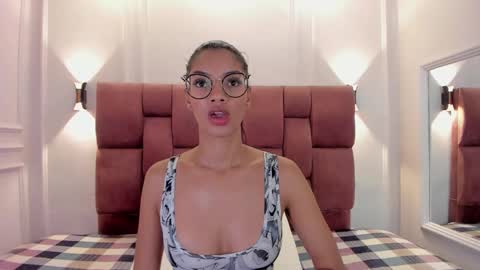Snapshot of lia_girl2 chatting on January 30, 2025, 4:06 am Lia online show from January 30, 2025, 4:06 am