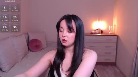 L I A online show from April 10, 2026, 3:39 pm