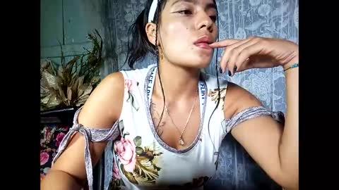 Snapshot of lia_hottie chatting on October 20, 2025, 7:25 pm Lia online show from October 20, 2025, 7:25 pm