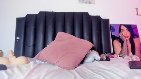 Snapshot of lia_johnsonn chatting on February 20, 2025, 2:13 pm Lia Jhonson online show from February 20, 2025, 2:13 pm