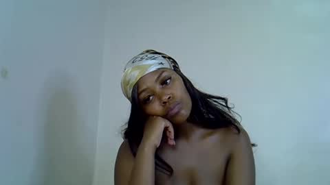 Snapshot of lia_jupiter1 chatting on October 16, 2025, 3:24 pm lia online show from October 16, 2025, 3:24 pm