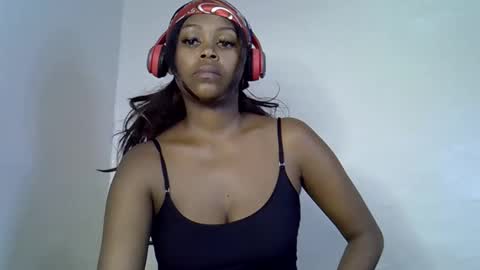 Snapshot of lia_jupiter1 chatting on October 21, 2025, 1:12 pm lia online show from October 21, 2025, 1:12 pm