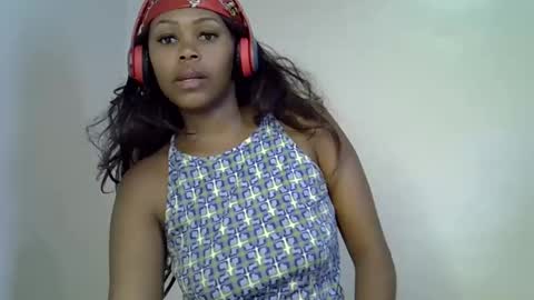 Snapshot of lia_jupiter1 chatting on October 29, 2025, 1:41 am lia online show from October 29, 2025, 1:41 am
