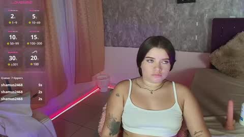 lia_little18 online show from March 4, 2025, 10:24 am