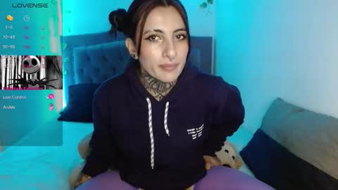 lia spicy   ig online show from October 20, 2025, 3:23 pm