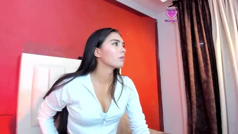 lia_morett online show from November 20, 2025, 5:12 pm