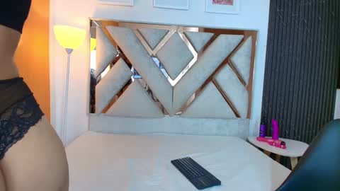 lia_roseh online show from September 30, 2025, 7:41 pm