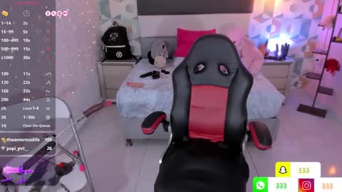 Camila online show from March 8, 2025, 6:10 am