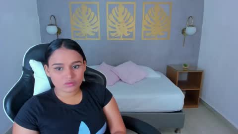 Lia  online show from February 25, 2025, 2:14 am